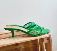 Mesh Mules Sandaletten - Kitten Heel, strahlend Grün München - Sendling Vorschau