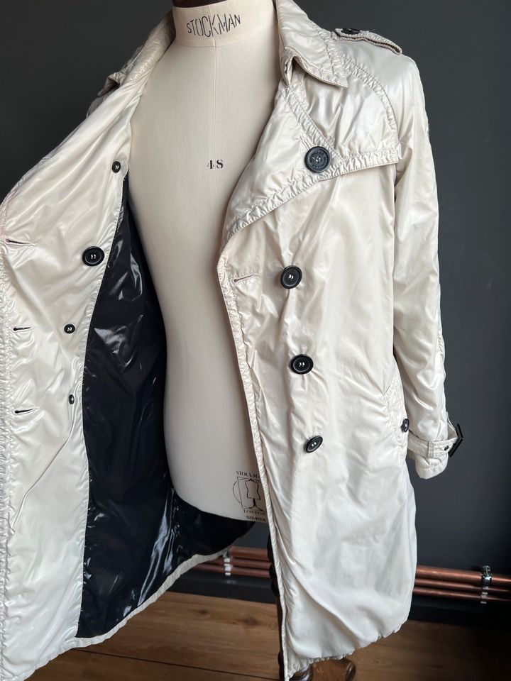 MONCLER Trenchcoat Gr. 3 / M beige Jacke Mantel in Hamburg