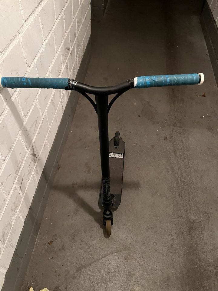 Blunt Prodigy s7 Stunt Scooter in Lemwerder