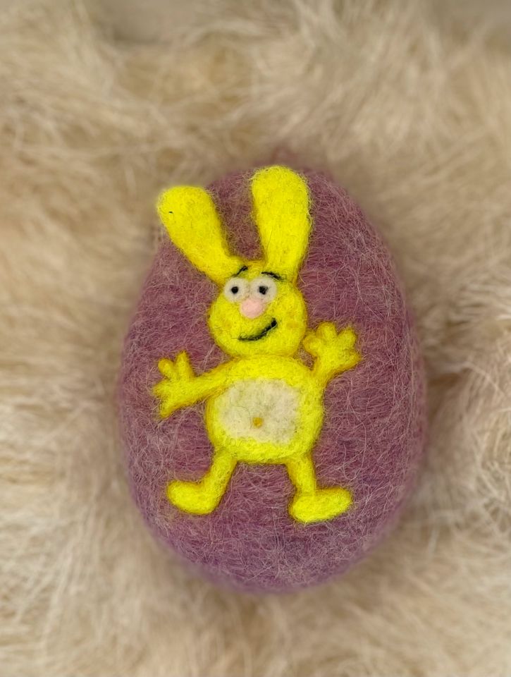 Osterei XL bunte Hasen Nadelfilz wolle Osterhase Deko Ostern in Schenefeld