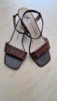Peter Kaiser 100 % Leder Sandalen 37.5 Braun  wie Neu Nordrhein-Westfalen - Marl Vorschau