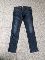 Levis Slight Curve W27 skinny Nordrhein-Westfalen - Meerbusch Vorschau