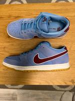 Nike Dunk Herren Schuhe Philadelphia Phillies EUR 46 DC4040-400 Bayern - Maisach Vorschau