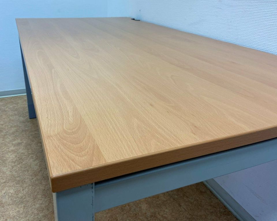 Steelcase Quba Schreibtisch buche Arbeitsplatz 160 x 80cm LW in Niedernberg