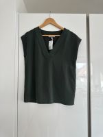 H&M Bluse mit V-Ausschnitt, Oliv, Gr.S, Neu mit Etikett Neuhausen-Nymphenburg - Neuhausen Vorschau