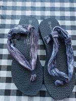 Schwarz-lilane Sandalen, Flip-Flop-Sandalen in 40, ungetragen Niedersachsen - Hildesheim Vorschau