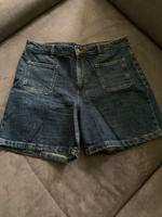 gutsitzende high waist mom jeans shorts gr.44 von c&a Sachsen - Hartmannsdorf Vorschau