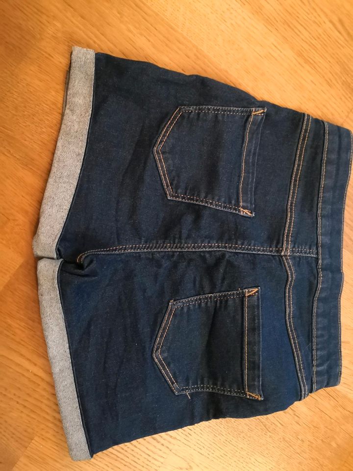 High Waist Jeans kurz Gr. 146 in Ingelheim am Rhein