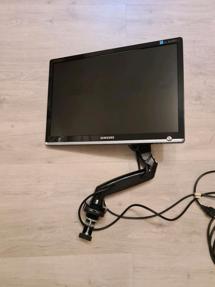 Pc Bildschirm 22 Zoll | Samsung Synchmaster |Halterung in Gärtringen