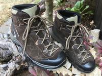 Neuwertige Lowa Wanderschuhe Größe 39,5 / NP: € 169,- Hessen - Hochheim am Main Vorschau