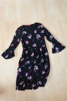 Schwarzes Kleid mit Blumen von S. Oliver, Größe 38 Bayern - Ustersbach Vorschau
