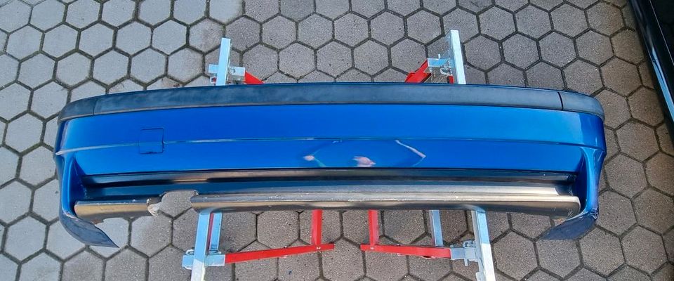 BMW e36 M Paket Stoßstange hinten • Heckschürze • avusblau in Hummeltal
