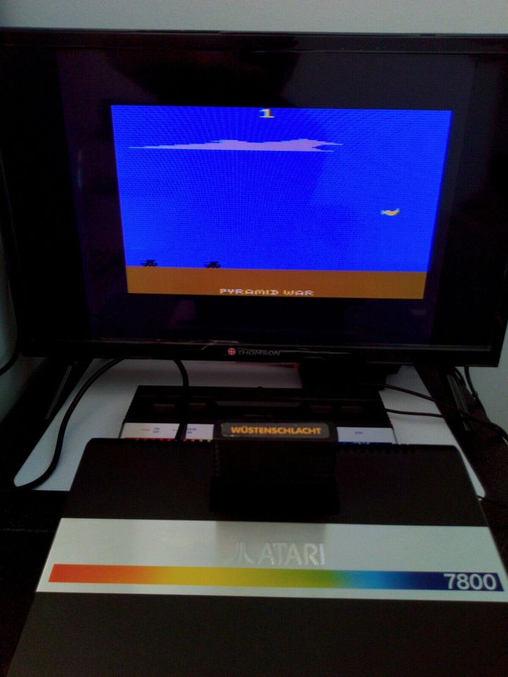 Atari 2600 Spiel Modul WÜSTENSCHLACHT inkl. Sammler-Box und Karte in Bonn