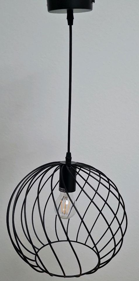 Designer Lampe schwarz Metall in Nehren