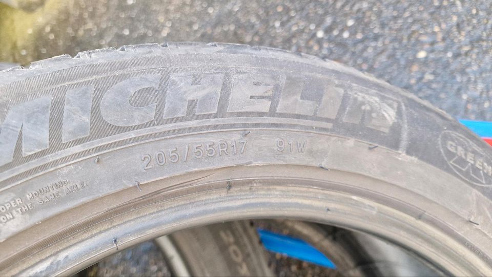 Sommerreifen Michelin Primesy 3 205/55R17 91 - 95 V Profil 5 mm in Burgau