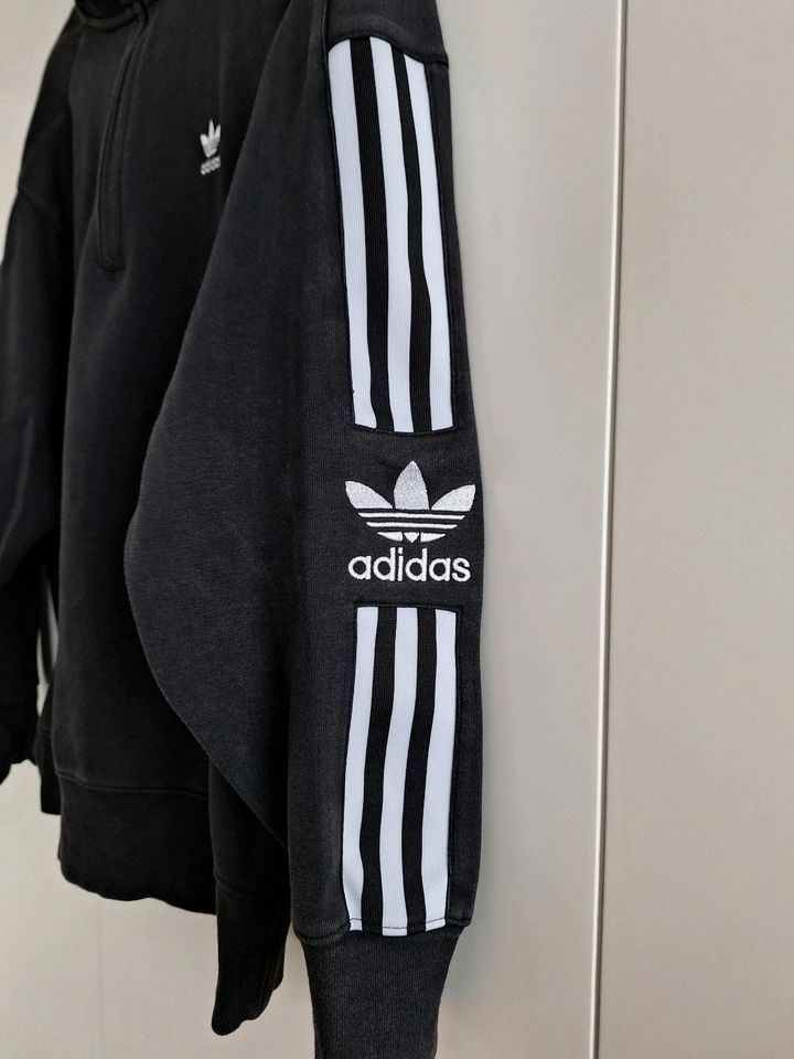 Adidas Pullover Schwarz Weiß Stehkragen in Gr. 38 in Recklinghausen