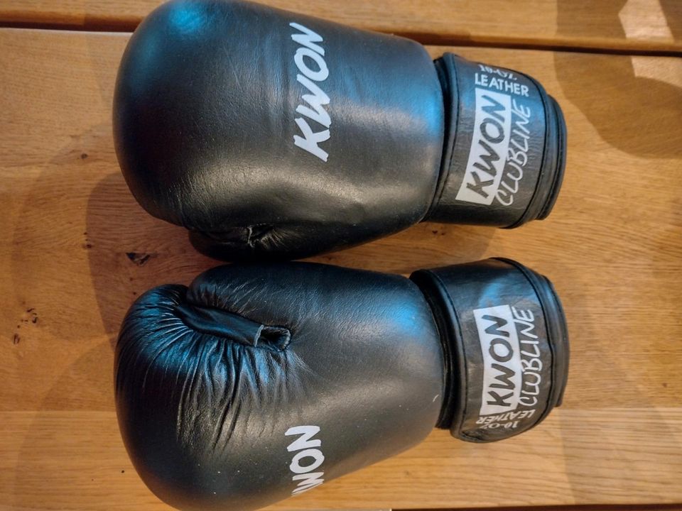 Kwon Kickbox-Ausrüstung | Boxhandschuhe Kopfschutz | Größe L in Rheda-Wiedenbrück