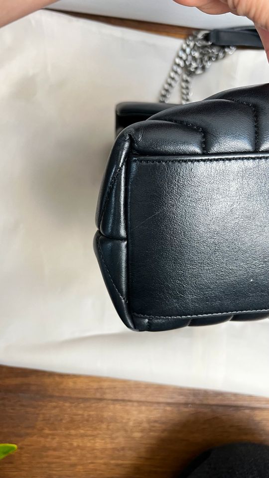 Saint Laurent LouLou Bag Medium in Hamburg