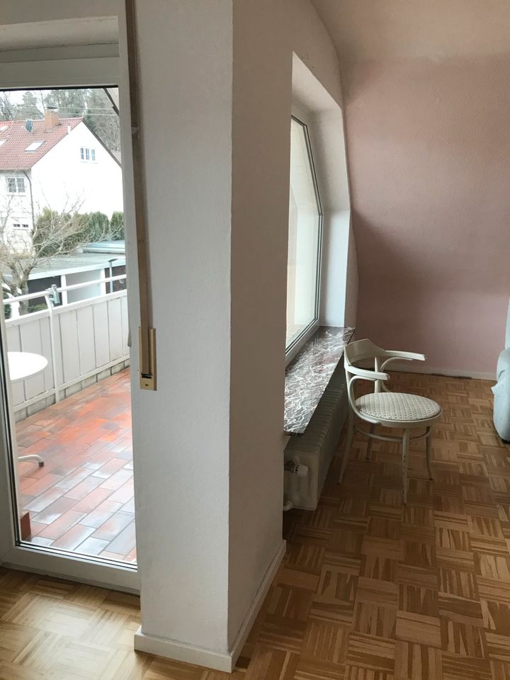 85 qm, 3 Zimmer DG Whg. Leinfelden, Balkon, ruhig, in Leinfelden-Echterdingen