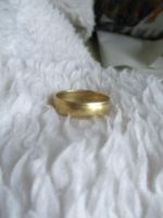 Schöner massiver Gelb Gold Ehe Ring 585,14 Karat,17,2/54 Kr. München - Ottobrunn Vorschau