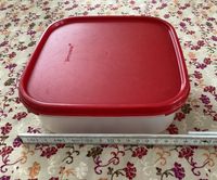 Tupperware Brotbox guter Zustand 1,2 l quadratisch Rheinland-Pfalz - Siershahn Vorschau