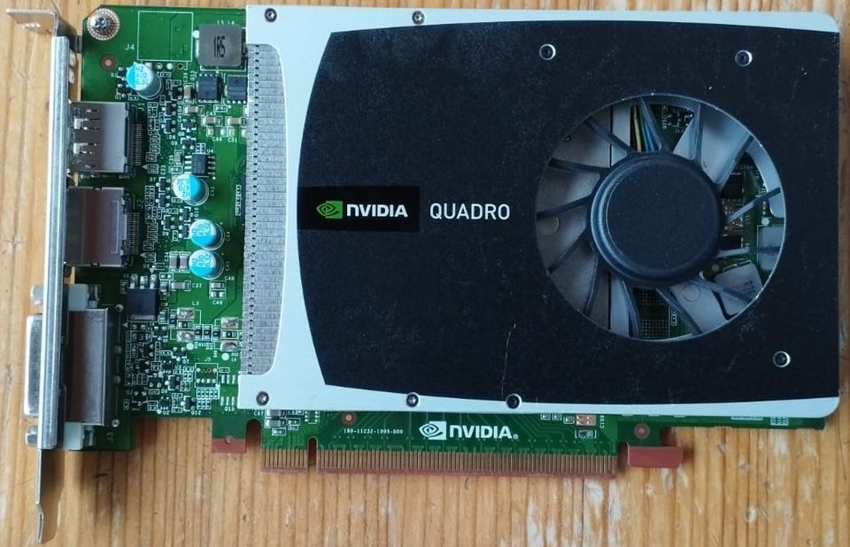 NVidia Quadro 2000 (CAD, CGI, DCC Grafikkarte) in Münsingen