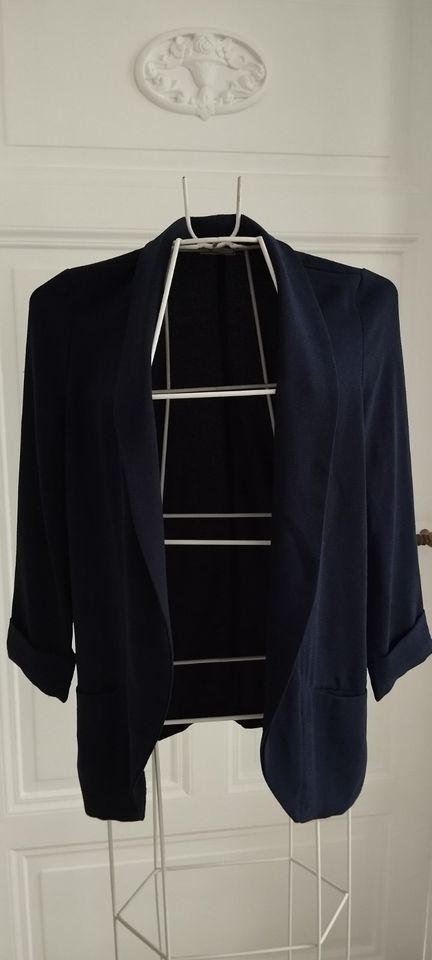 Dunkelblauer Blazer in Gr. S von Pimkie in Hannover