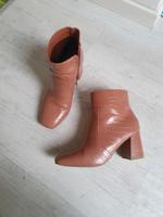 Stiefeletten, Größe 39, Farbe Antikrosa, mit Blockabsatz. Bayern - Vaterstetten Vorschau
