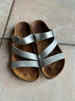 Sandalen von Graceland Gr. 38, Glitzer/Silber, Leder Schleswig-Holstein - Neumünster Vorschau