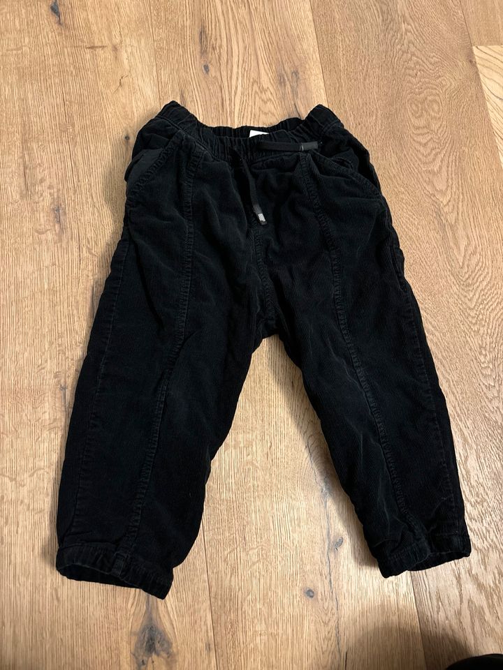 Zara Kinder Hose Cordhose Jungen Mädchen Gr. 98 in Krefeld