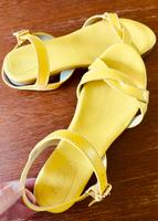 Boden, Sandalen Damen. Leder, gelb Gr. 40 Sachsen-Anhalt - Halle Vorschau