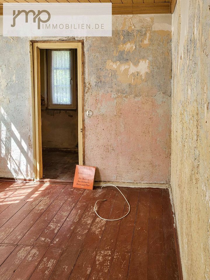 Handwerker aufgepasst! Schönes Haus am Waldrand, Renovierungsbedürftig mit gutem Fundament! in Sonneberg