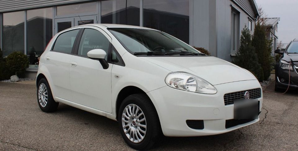 Fiat Grande Punto Baujahr 2009 1,4 75 PS  TÜV Neu in Minden