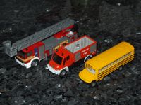 Spielzeugautos  Konvolut Siku 2 ( Feuerwehr ) Baden-Württemberg - Ludwigsburg Vorschau