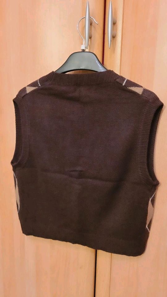 Pull & Bear Pullunder Weste Strick Top Gr. S NEU Schoko braun in Berlin