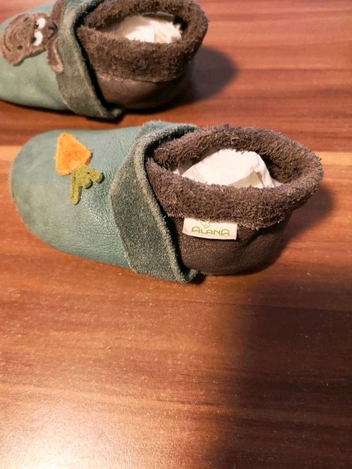 Babyschuhe Krabbelschuhe Gr. 20/21 in Müllheim