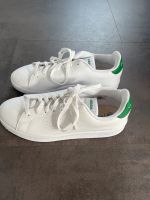 Adidas Herren Sneaker Neu in 44 Nordrhein-Westfalen - Wickede (Ruhr) Vorschau