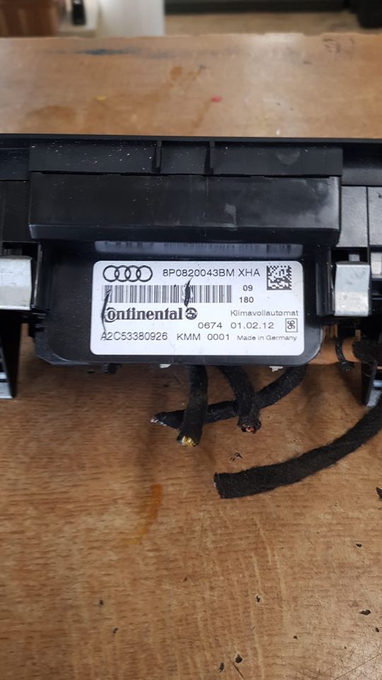 Klimabedienteil Audi A3 8P 8P0820043 SIEMENS in Duisburg