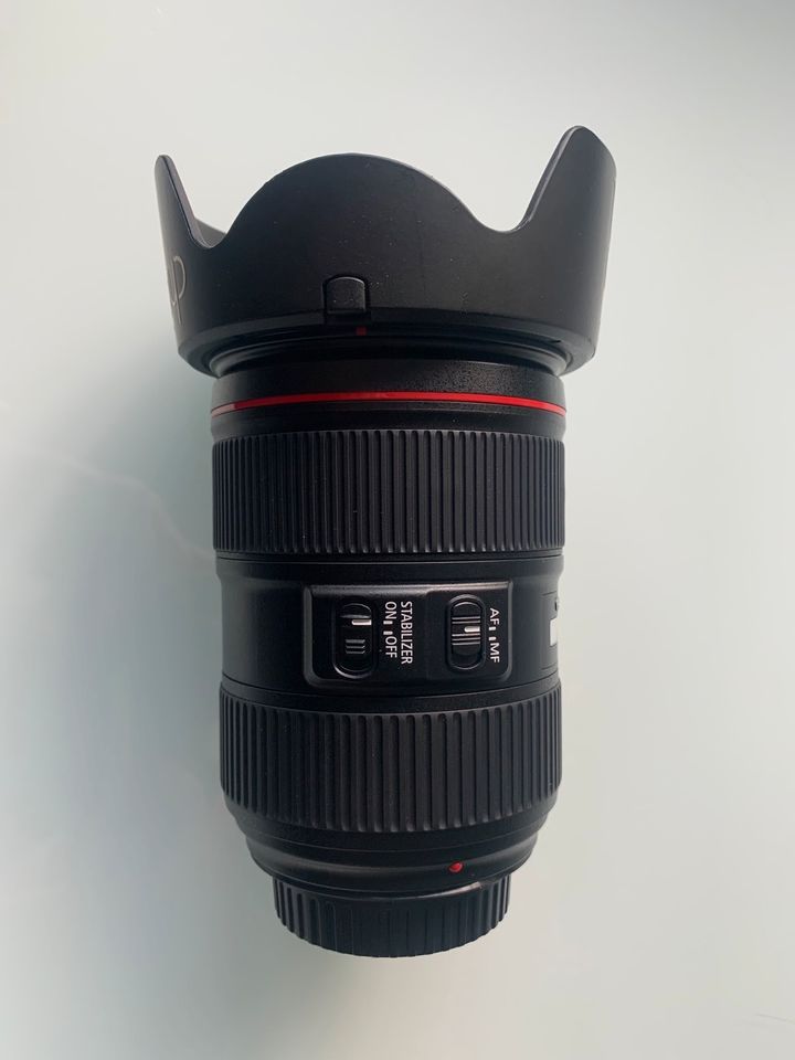 Canon Objektiv EF 24-105 mm 1:4 L IS II USM in Quickborn