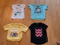 4 T-Shirts Gr 146-152 für 2€ Neuhausen-Nymphenburg - Nymphenburg Vorschau