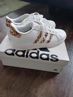 adidas Sneaker Turnschuhe Grand Court Leo Gr. 39 NEU Etikett OVP Thüringen - Suhl Vorschau