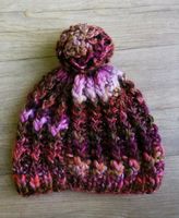 Gestrickte Wintermütze/Mütze mit Bommel - Bunt/Lila/Pink Baden-Württemberg - Mötzingen Vorschau