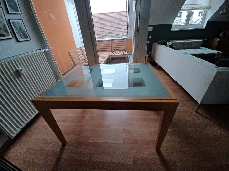 Esstisch aus Holz mit Glasplatte *ausziehbar* in Berlin