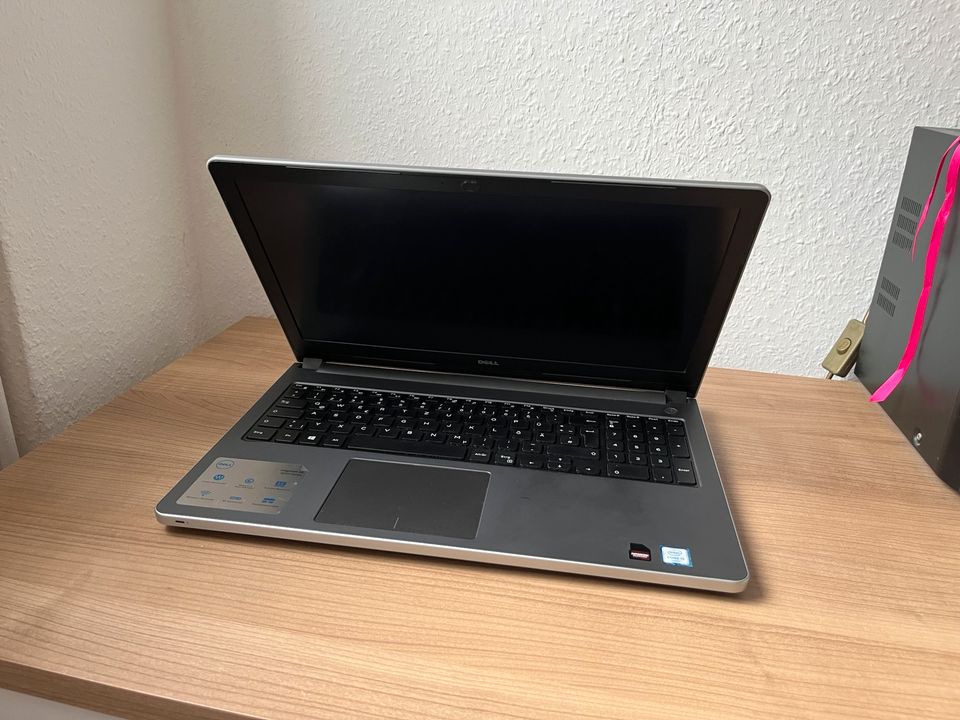 Laptop Dell Inspiron 15,6 Zoll i5-6200U 8 GB RAM 250 GB SSD in Kassel