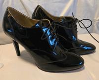 Chanel Lackleder Pumps Schwarz Gr.37,5 Hessen - Bad Vilbel Vorschau