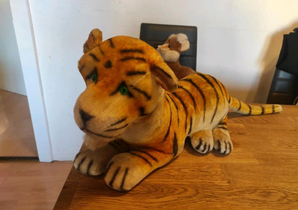 Alter harter vintage ca. 70 cm großer Tiger (evt. von Steiff) in Laufen