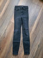 Damen Skinmy High Waist Jeans schwarz Gr. XS Bayern - Birkenfeld b. Marktheidenfeld Vorschau