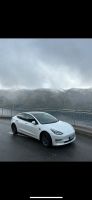 Tesla Model 3 longrange 39.000km weiß Nordrhein-Westfalen - Moers Vorschau