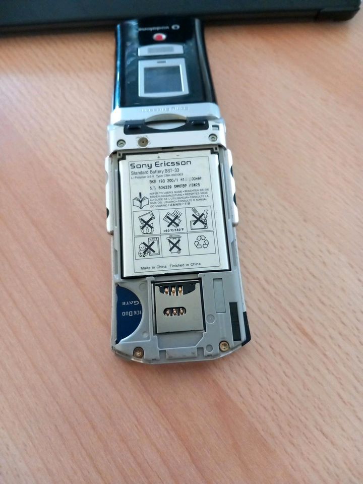 Handy Sony Ericsson V800 in Siershahn