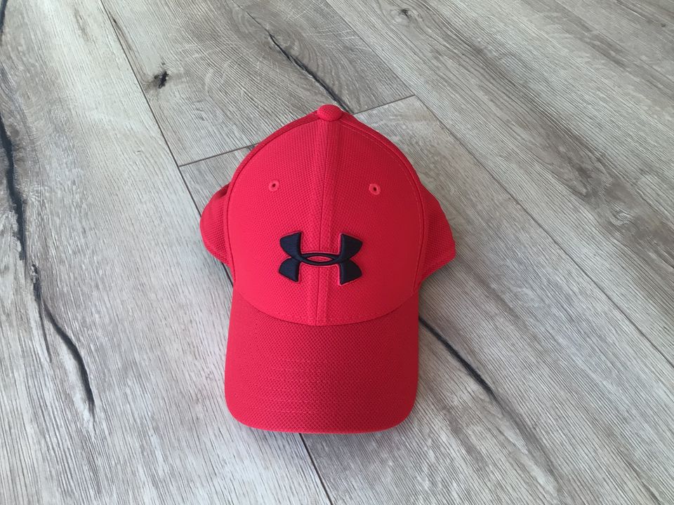 Under Armour Jungen Cap mit integriertem Schweißband - neu in Neuenhagen